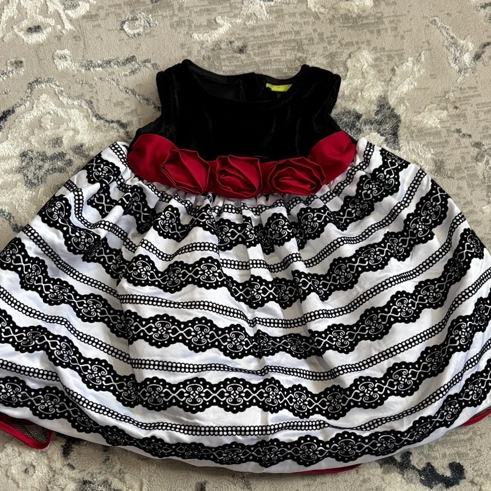 Penelope Mack Velvet Holiday Black and Red Lace Trim Kids Girls Dress sz 12
